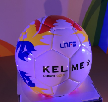 Kelme sube al Olimpo el nuevo balón de la LNFS - Diffusion Sport
