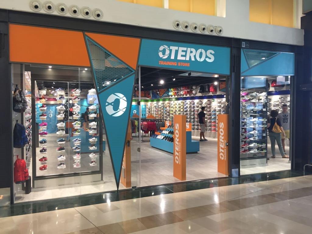 Oteros planea 10 nuevas tiendas para rozar el centenar de puntos de venta -  Diffusion Sport