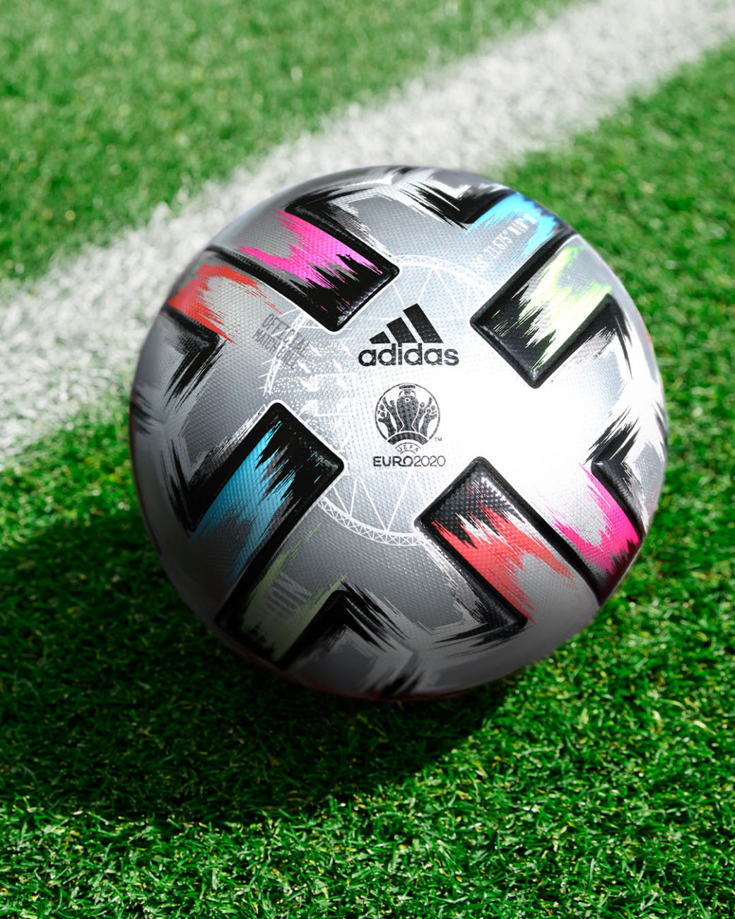 Los balones Adidas marcarán goles solidarios - Diffusion Sport
